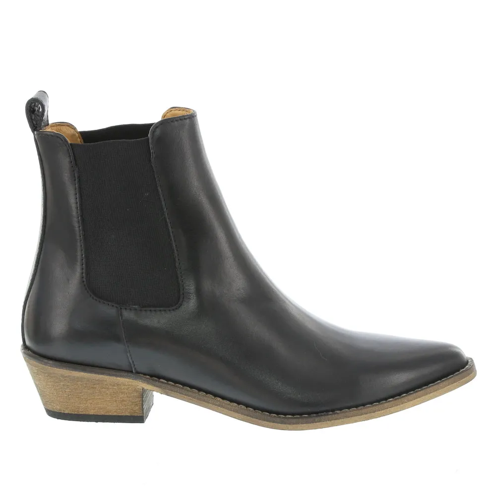 Boot Ivy Lee 'Stella' / Black w Antique Sole