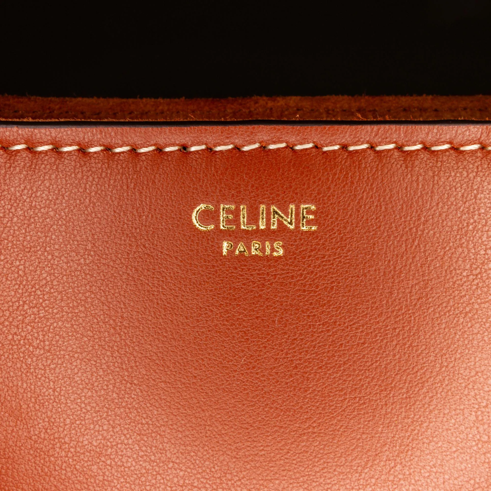 Celine Large Soft 16 Leather Shoulder Bag (SHG-hfyhJ2)