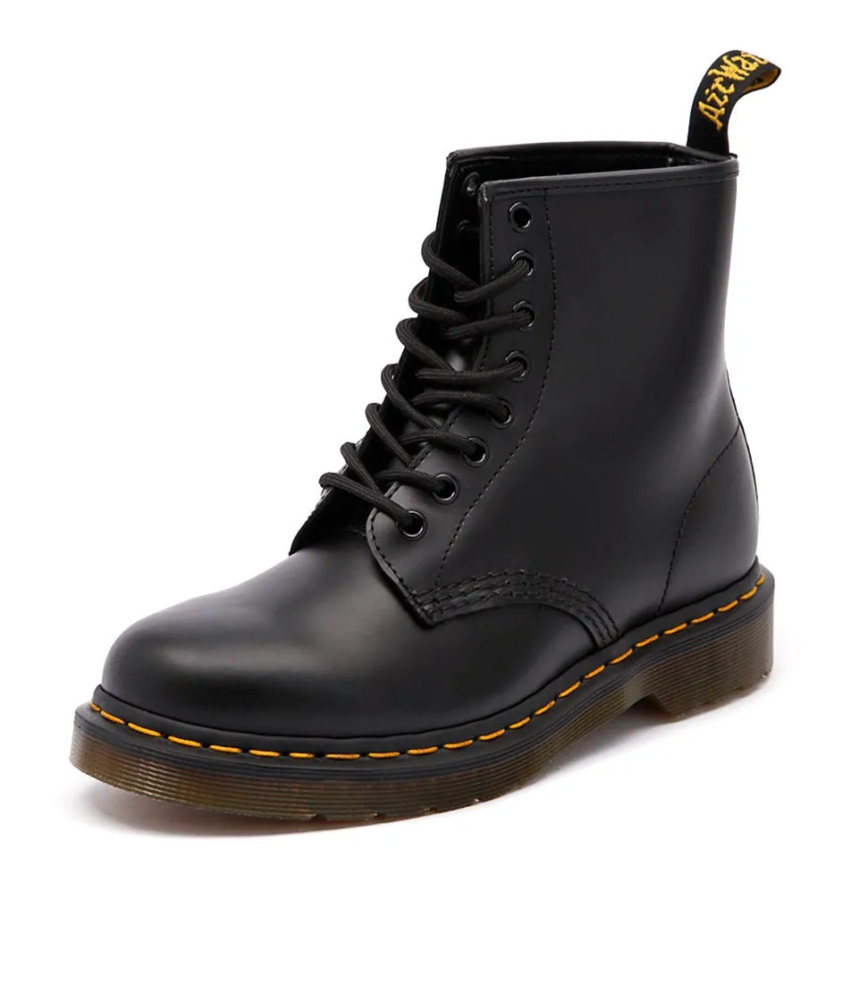 DR MARTEN 1460 8 Eye Boot Black Smooth Leather