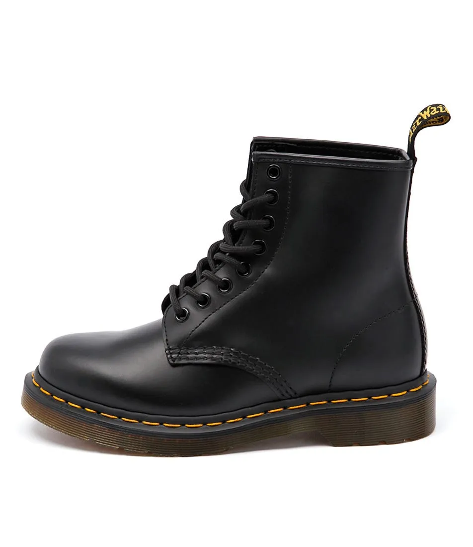 DR MARTEN 1460 8 Eye Boot Black Smooth Leather