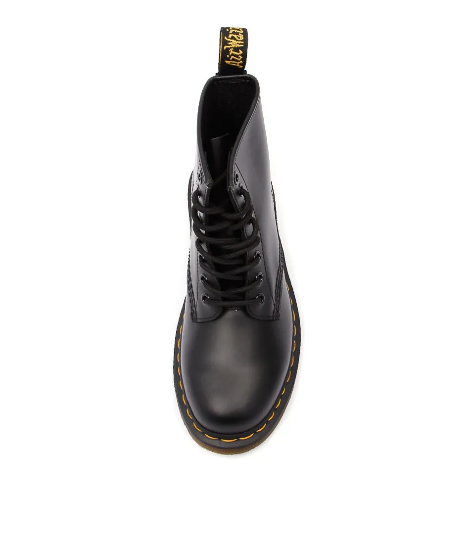 DR MARTEN 1460 8 Eye Boot Black Smooth Leather