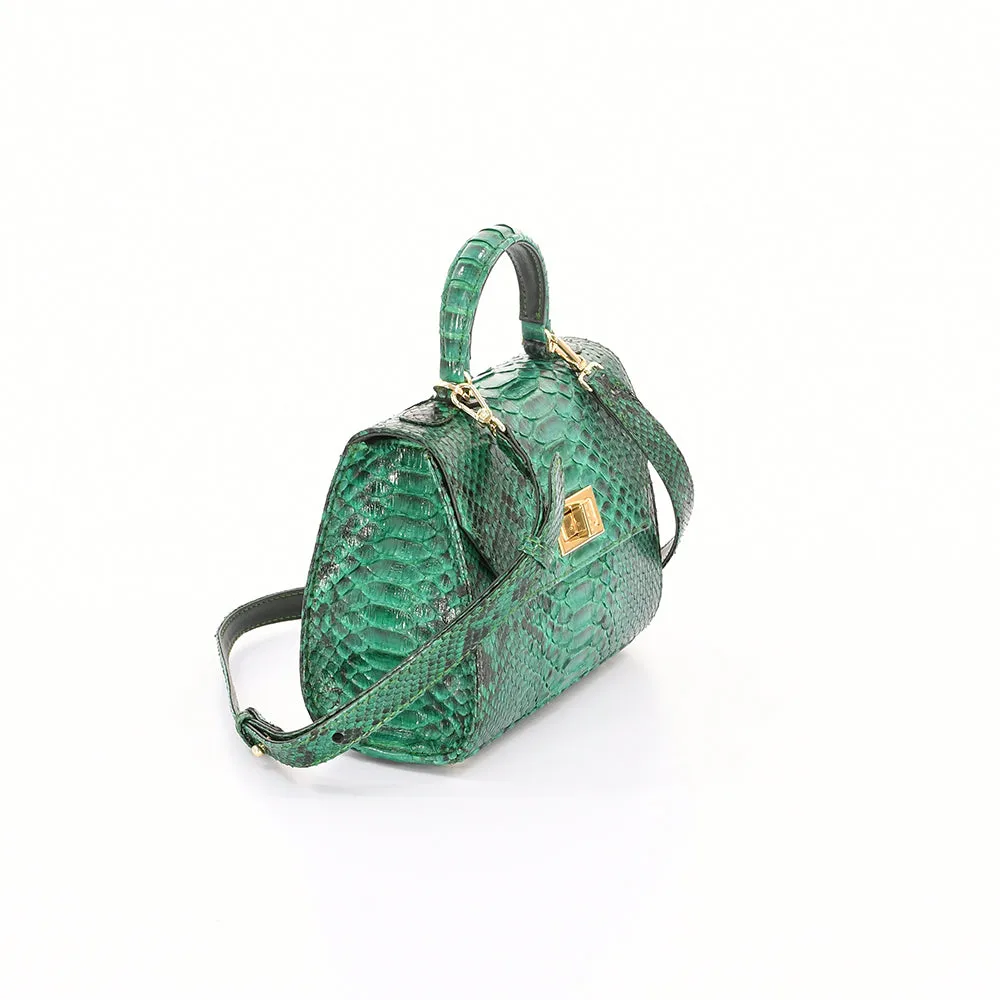 KYRA Boxy structured handbag hardware in the middle Emerald Green