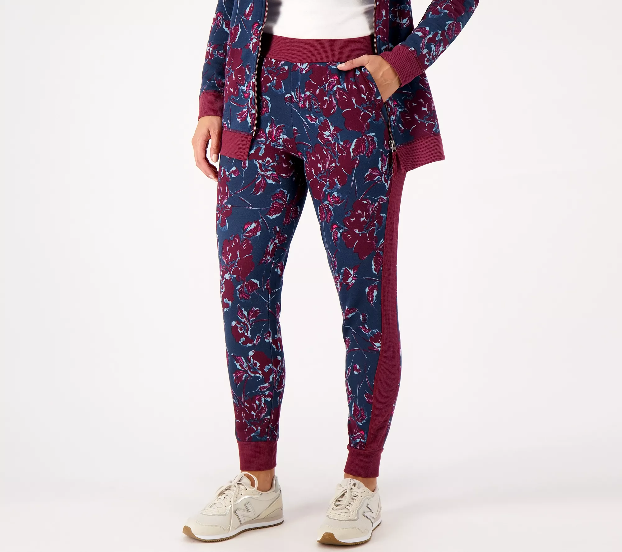 LOGO Lounge by Lori Goldstein Petite Floral Printed Joggers