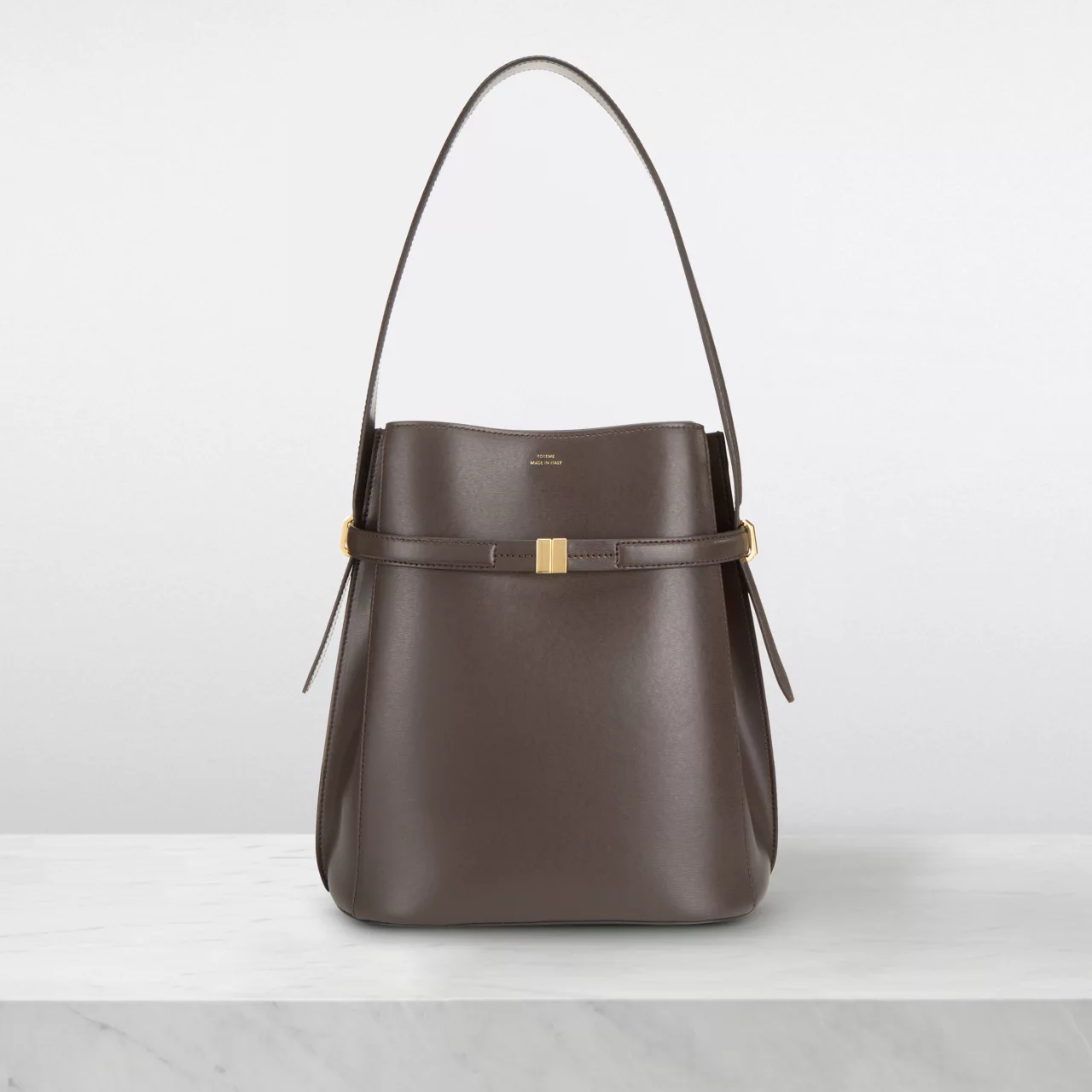 TOTEME Belted Bucket Bag - Bark