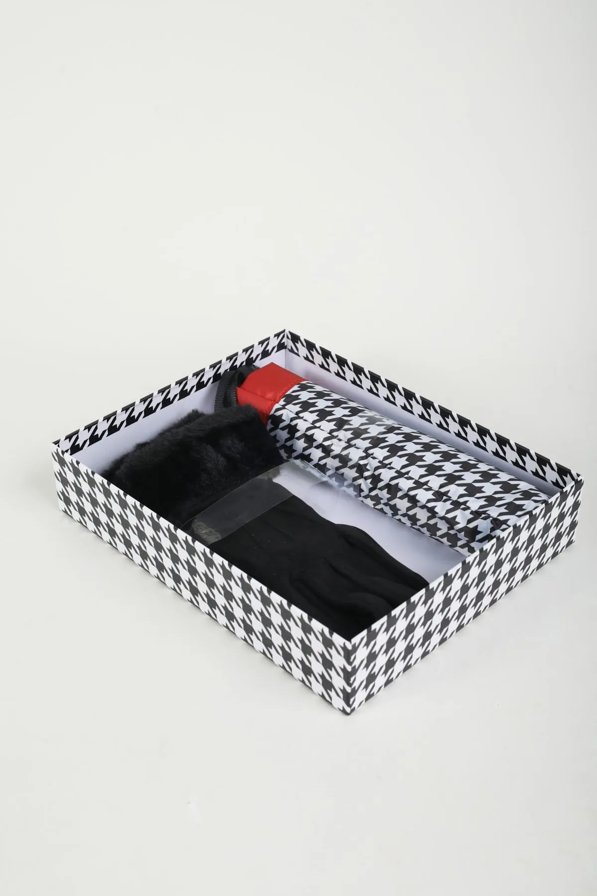 Umbrella & Glove Gift Set in Black Print