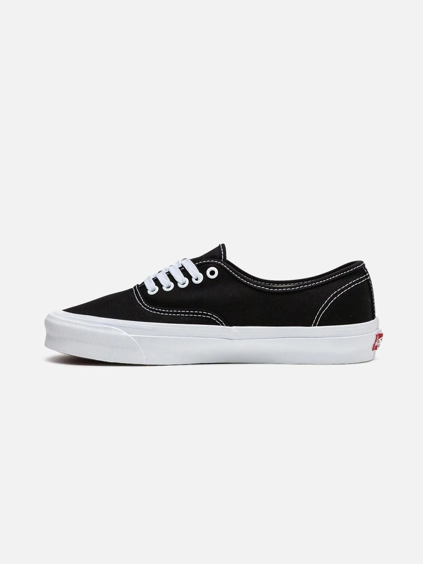 VANS Women's UA OG Authentic LX (Canvas) Black/True white