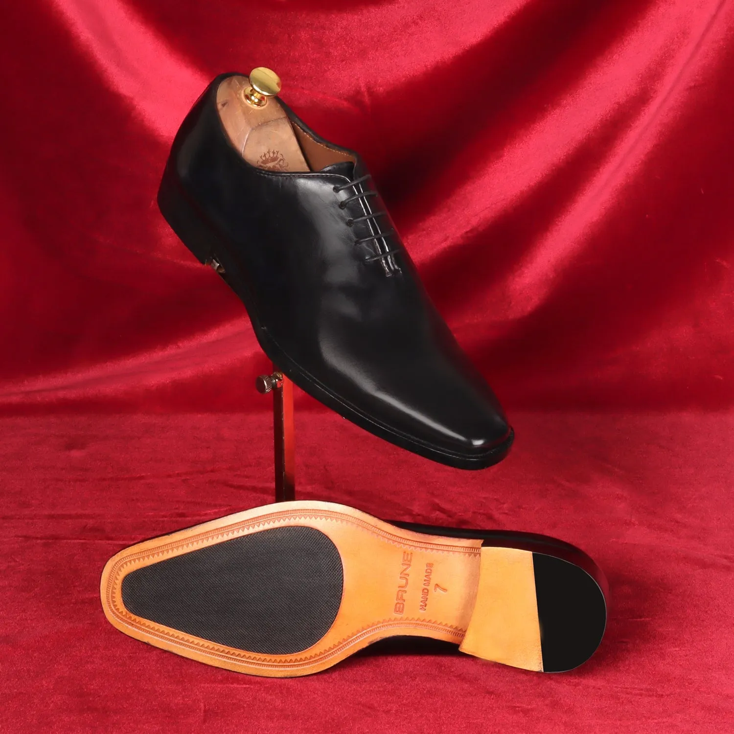 Whole Cut/One-Piece Black Long Tail Leather Oxford Formal Shoes By Brune & Bareskin